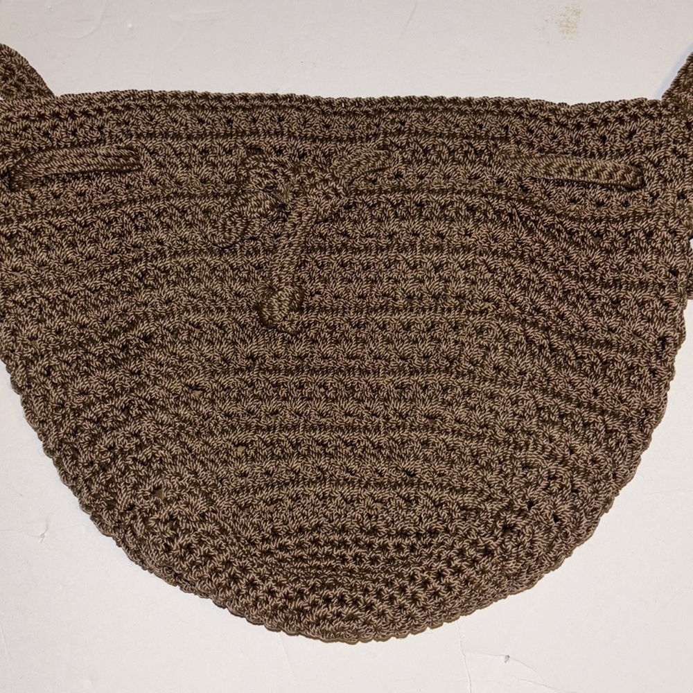 THE SAK TAUPE COLORED SMALL CROCHETED BAG NON ADJUSTABLE CROSSBODY STRAP